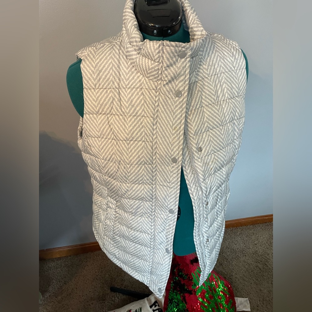 GAP vest